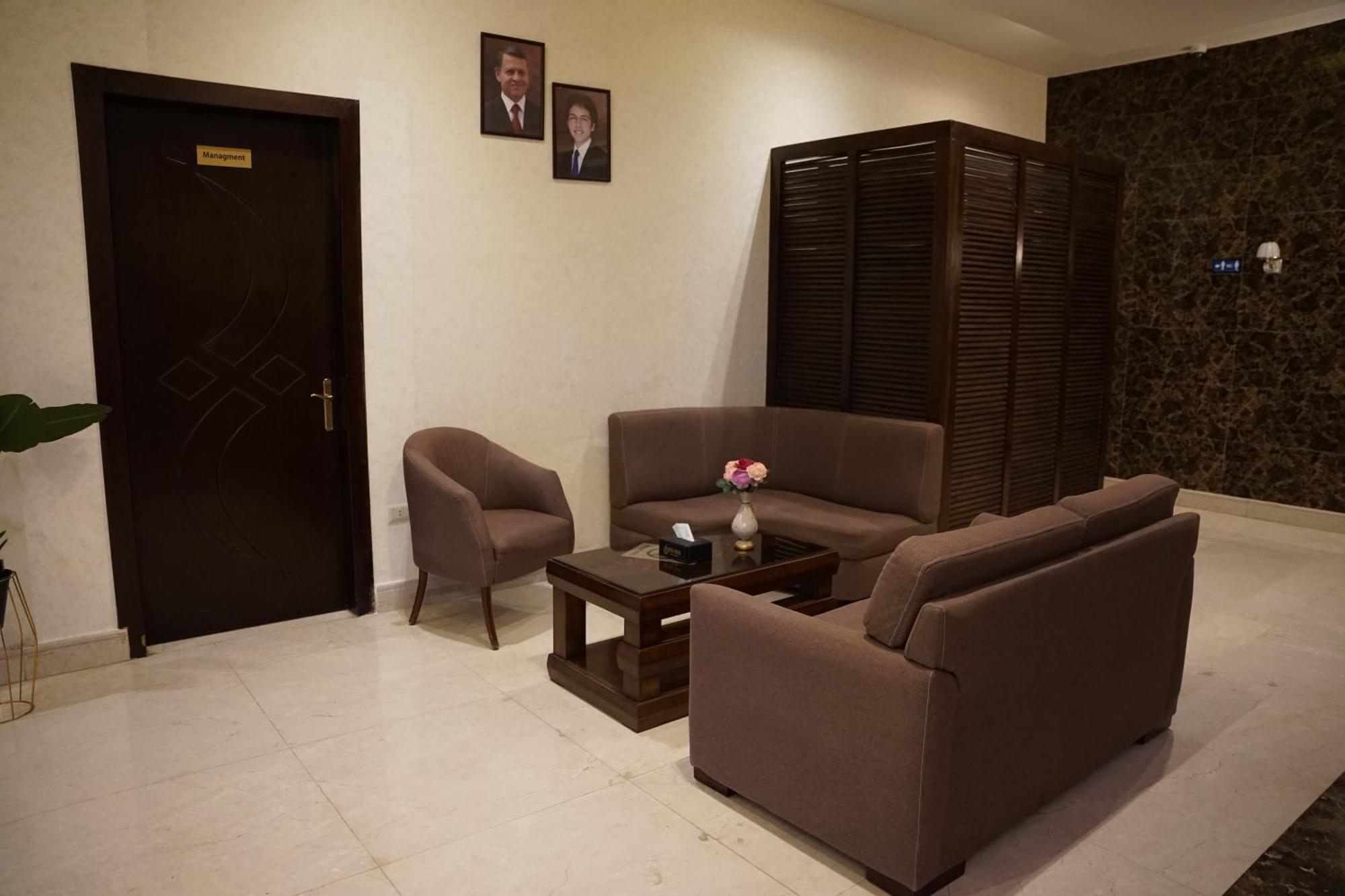 Big Ben Hotel Suites Amman Buitenkant foto