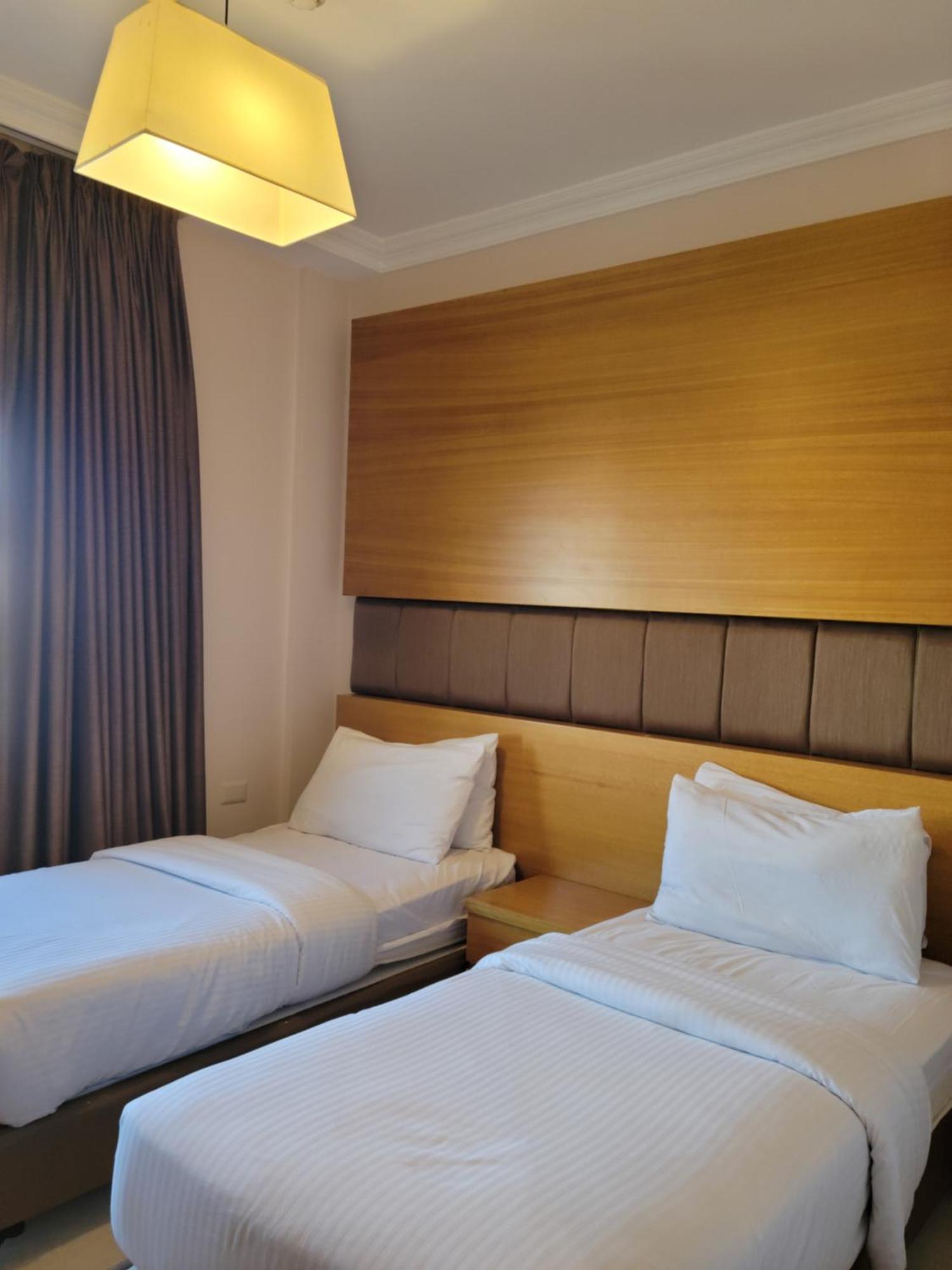 Big Ben Hotel Suites Amman Buitenkant foto