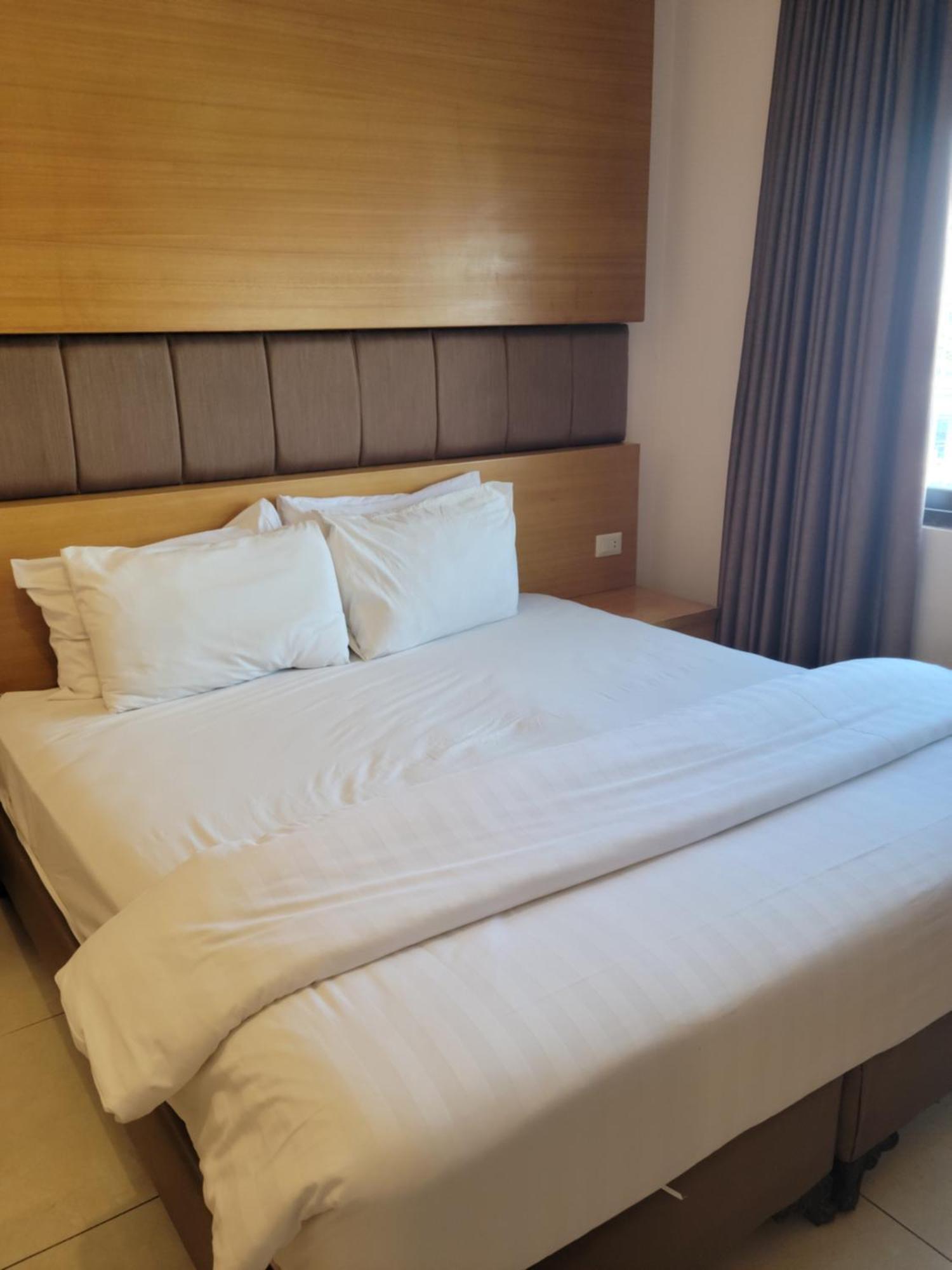 Big Ben Hotel Suites Amman Buitenkant foto