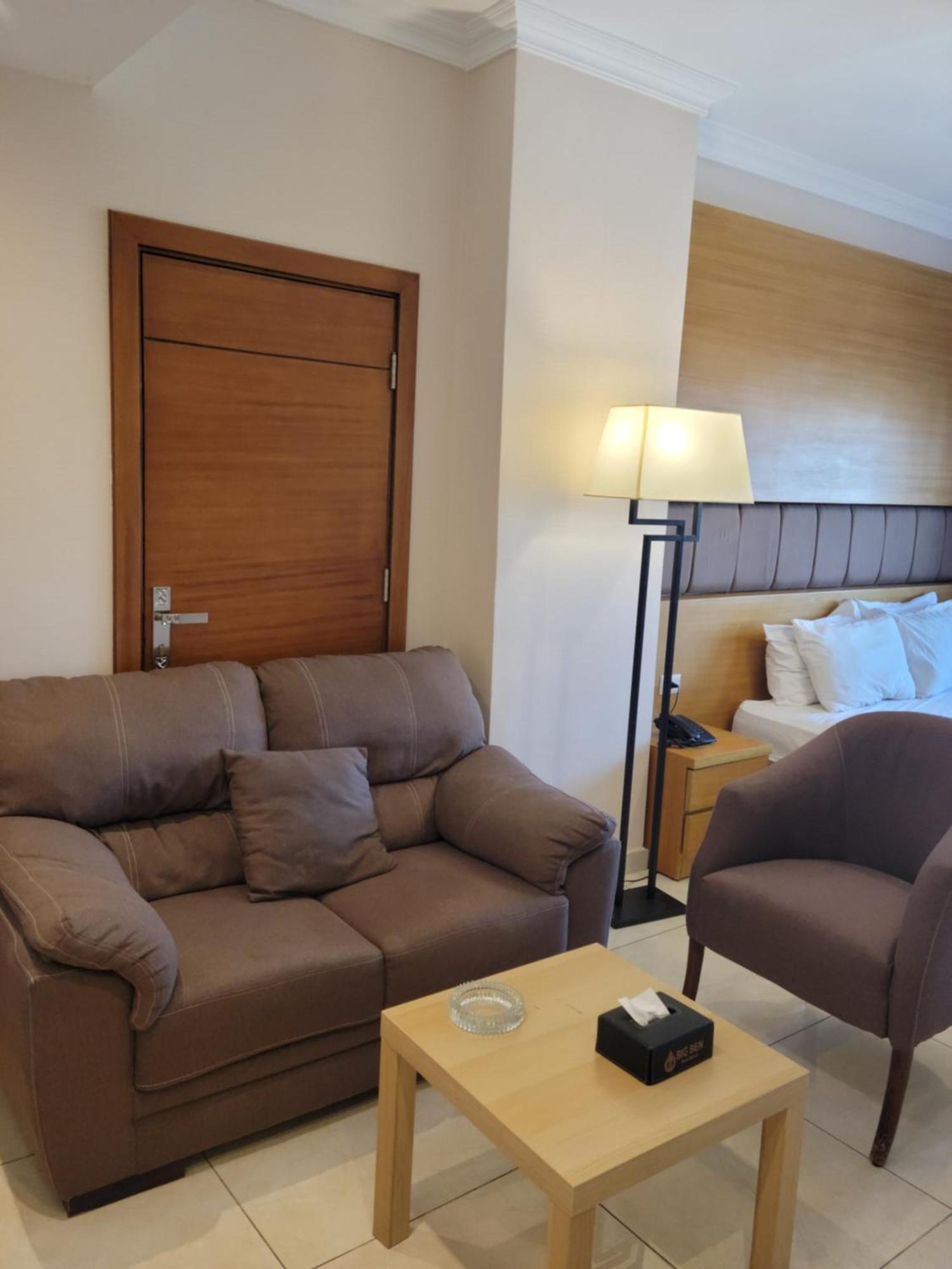 Big Ben Hotel Suites Amman Buitenkant foto
