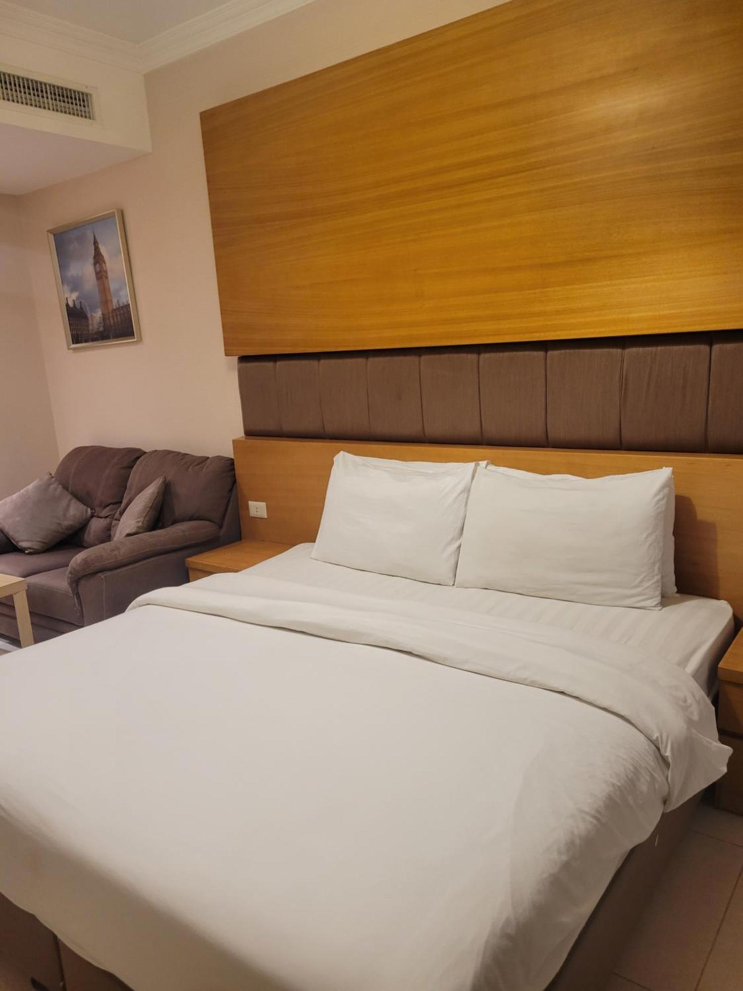 Big Ben Hotel Suites Amman Buitenkant foto