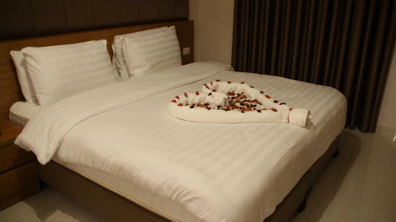 Big Ben Hotel Suites Amman Buitenkant foto